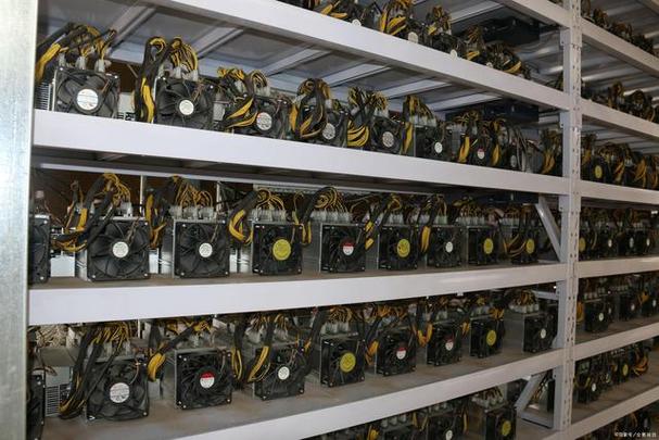 A bustling mining farm ready for Zcash halving challenges